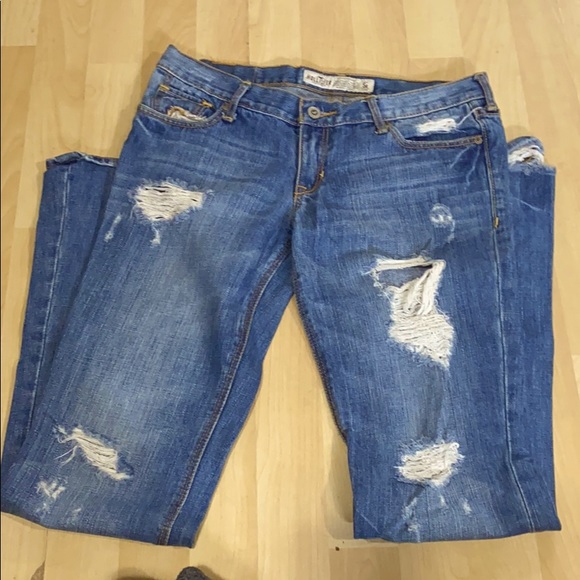 2/$15 Cali flare jeans - Picture 1 of 3